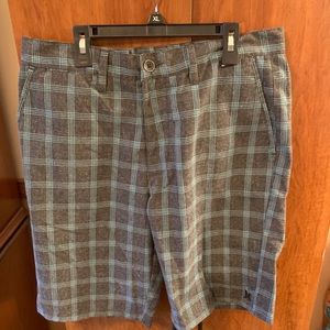 New Hurley Men’s Cargo Shorts size 31 waist